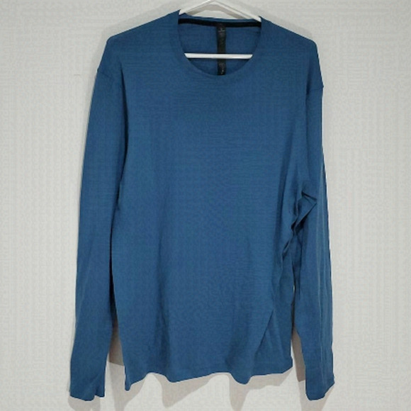 lululemon athletica Other - Lululemon large blue long sleeve shirt